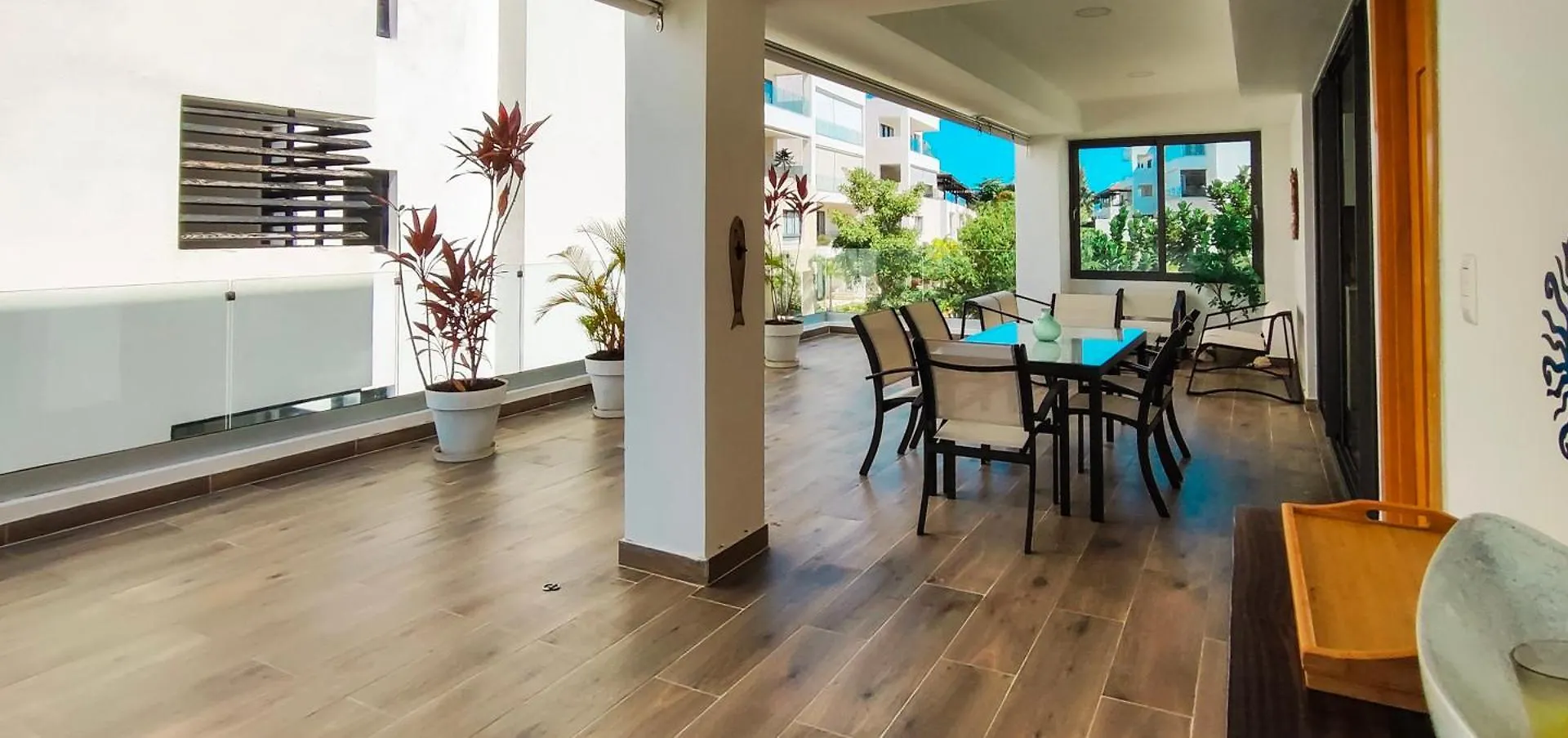 Amar'E Beach Front Apartment Overlooking Pool Las Terrenas